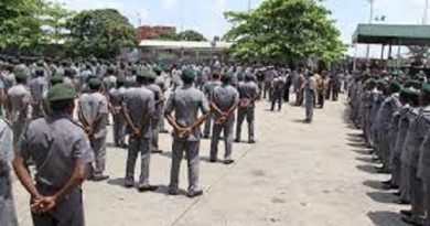 Nigeria Customs Promotes 1,924 Officers