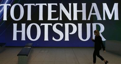 Tottenham Sign $400m New Shirt Deal