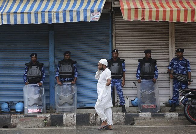 UPDATE: Kashmir Curfew Partially Relaxed For Prayers Amid Lockdown