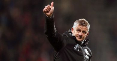 Man United Would Be 'Naive' To Sack Solskjaer Says Ferdinand