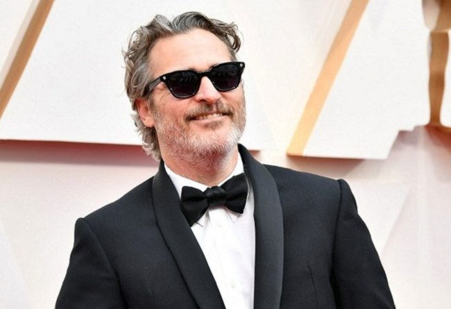 Joaquin Phoenix Wins Best Actor Oscar For ‘Joker’ (See Red Carpet Photos)