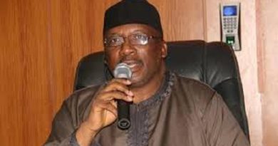 EX-Army Chief, Dambazau, Educates Corps Members On Entrepreneurship