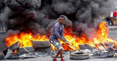 Mogadishu On Fire After Police Kill Civilian In COVID-19 Curfew