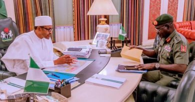 President Buhari Meets With Chief Of Army Staff Behind Closed Door