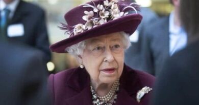 Queen Elizabeth Tests Positive For COVID-19 After Receiving 3 Jabs of The Vaccine, Says Palace