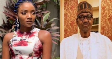 See Why The World Is Laughing At Buhari And Nigeria - Simi