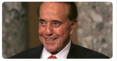 US Bob Dole, war hero, senator, Republican mainstay, dies at 98