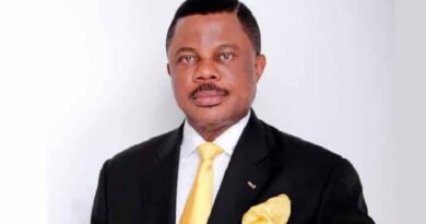 Immediate Past Anambra Governor, Willie Obiano Arrested by EFCC on His Way to America