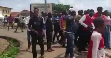 Ekiti Youths Chase EFCC Operatives From Ekiti Polling Unit