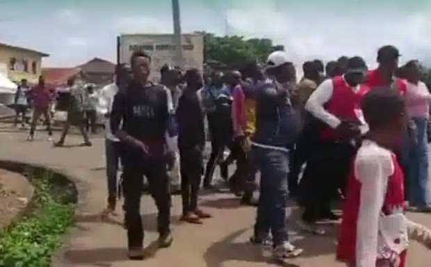 Ekiti Youths Chase EFCC Operatives From Ekiti Polling Unit