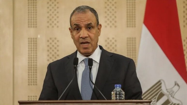 Egyptian Foreign Minister Discusses Regional De-escalation, Maritime Security with Iranian